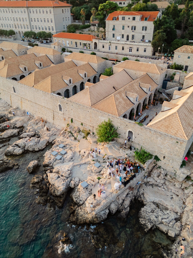 Wedding Setup at Lazareti Dubrovnik – A beautifully decorated wedding ceremony setup in the charming courtyard of Lazareti.