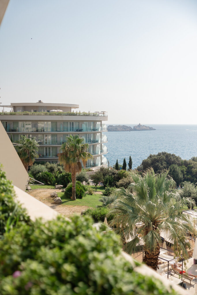 Wedding Setup at Lazareti Dubrovnik – A beautifully decorated wedding ceremony setup in the charming courtyard of Lazareti.