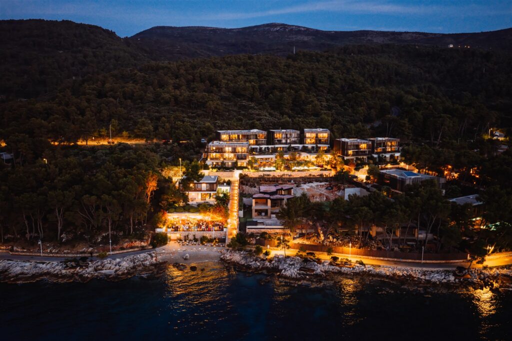 Sunset welcome party at Maslina Resort with cocktails and sea views