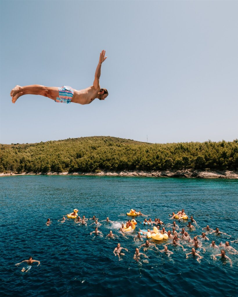 Island hopping with private boats during Maslina Resort wedding weekend