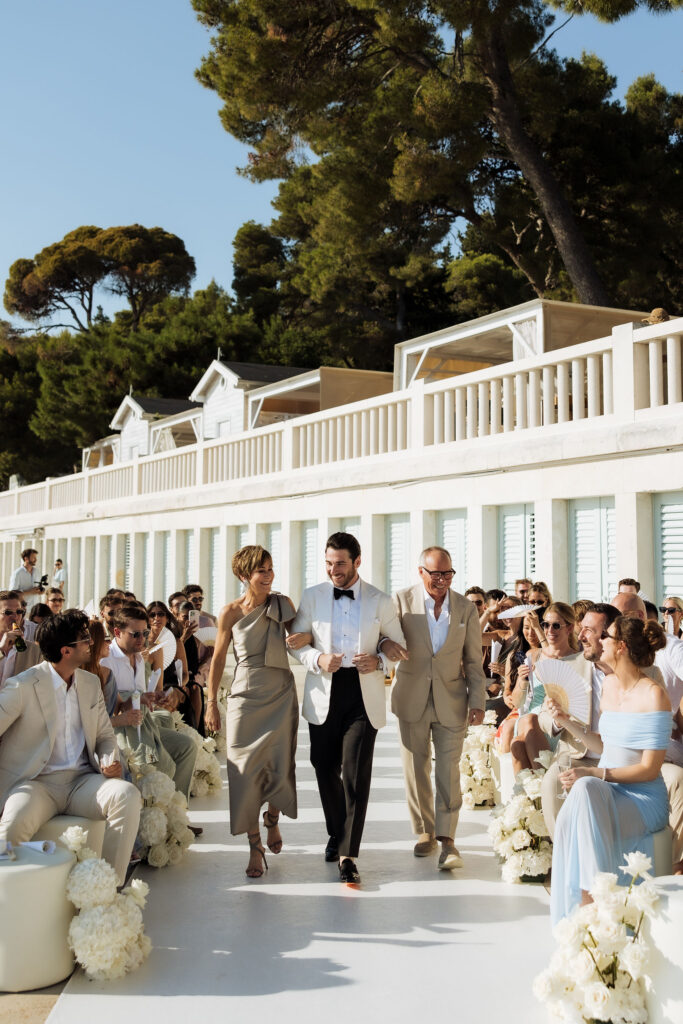 Danielle & Jonah beautiful Beach Cluh Hvar wedding ceremony on the pier