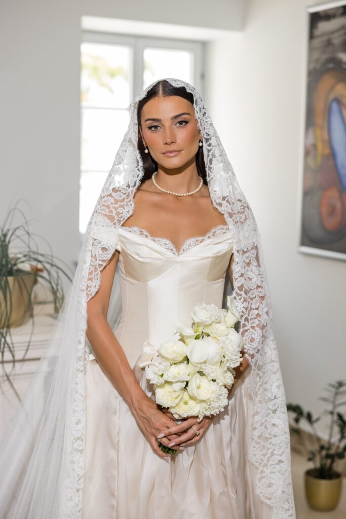 Martinis Marchi Solta wedding beautiful Bride moment